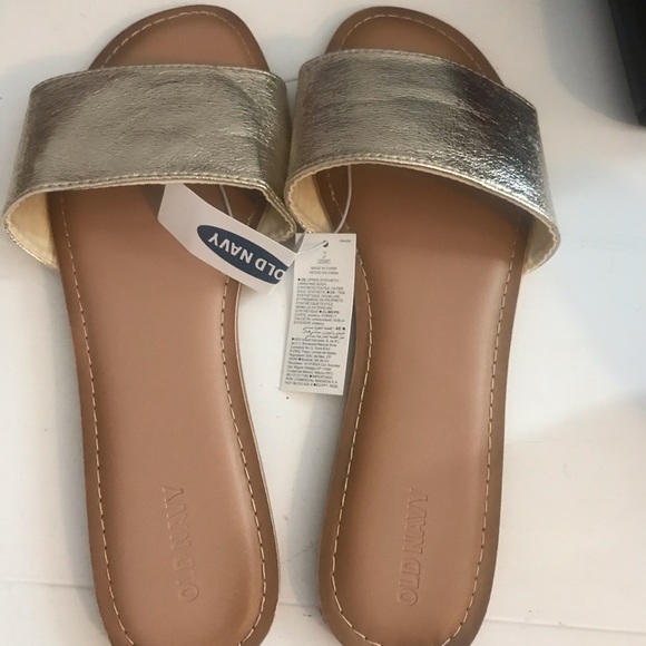 Old Navy Shoes - Old navy sandals 👡 gold metallic color